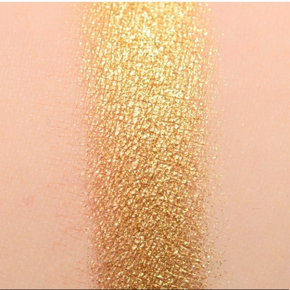 Colourpop Pressed Powder Shadow - Picture 3 of 3